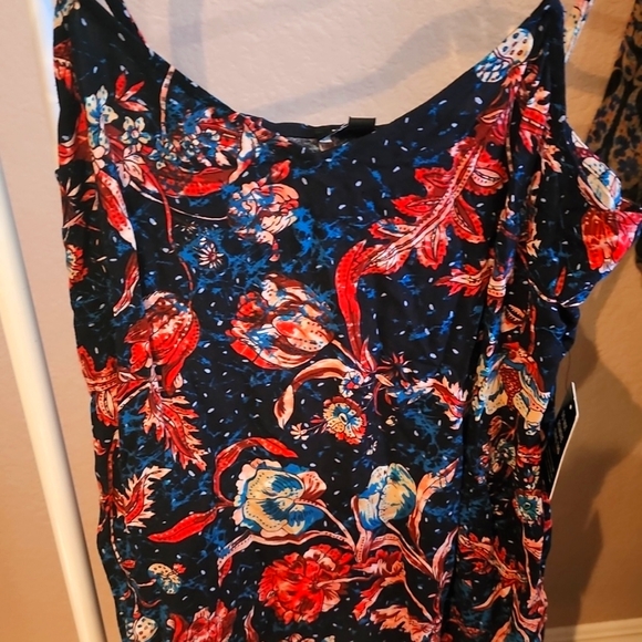 3/$20 NWT Express Patterned Dress - Picture 1 of 4